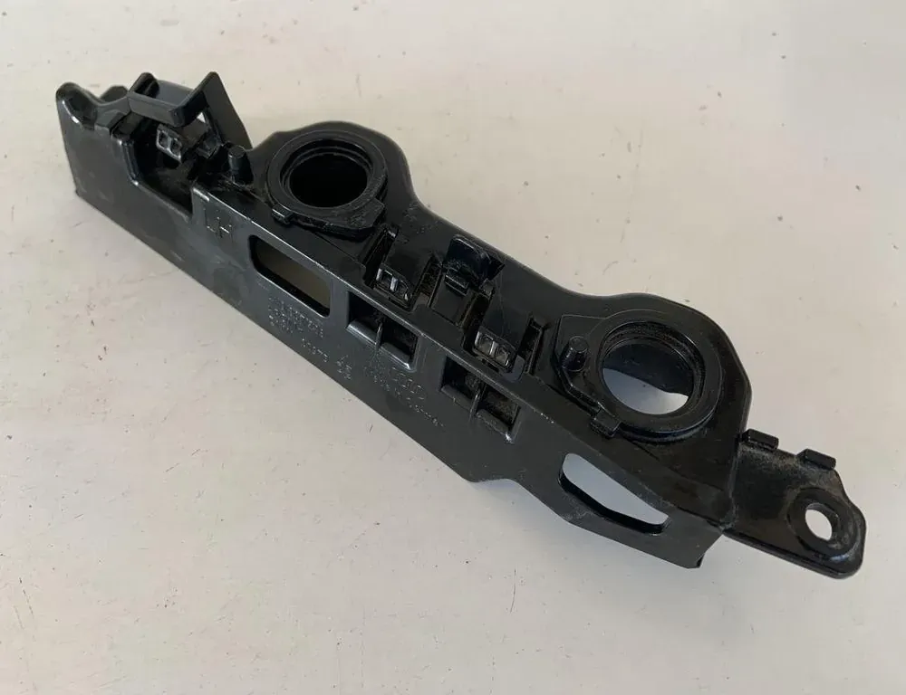 AUDI A6 C6/4F (2004-2011) Держатель бампера передний левый 4K0807283 33827509