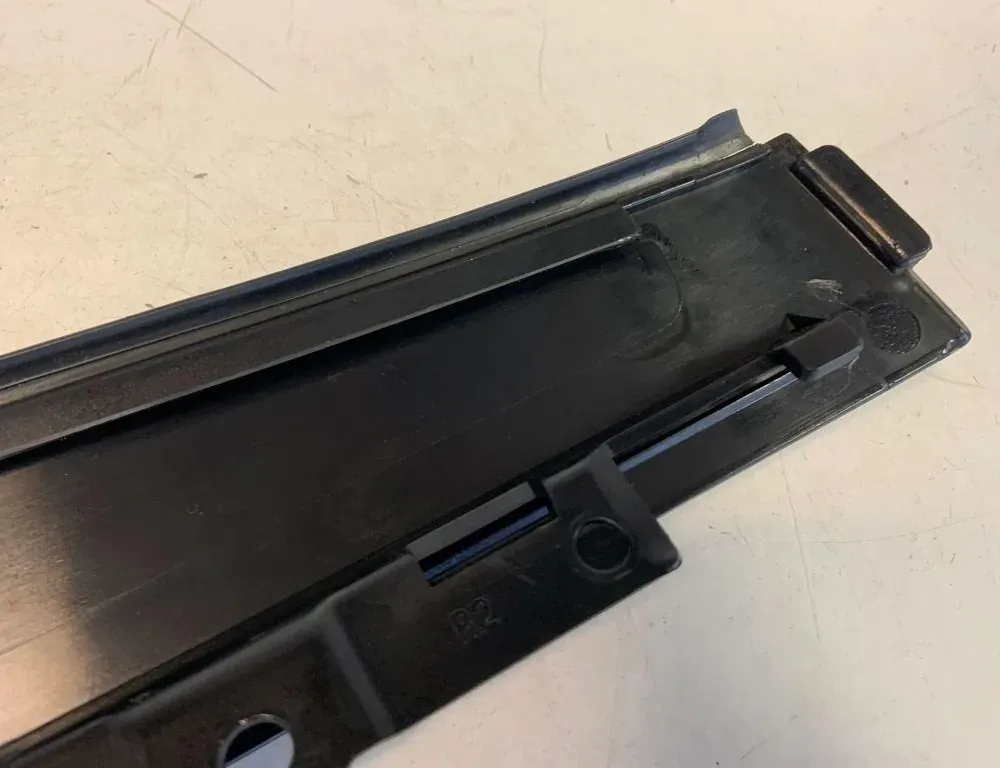 AUDI A6 C6/4F (2004-2011) Pravé zadné dvere okenného lemovania 4G0839902B,4G0839902 34019079