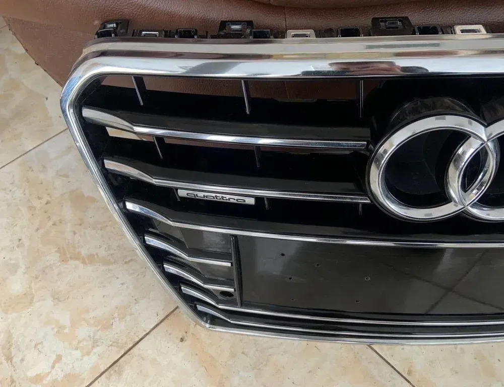 AUDI A7 C7/4G (2010-2020) Predný horný mriežka 4G8853651D,4G8853651C 33971920