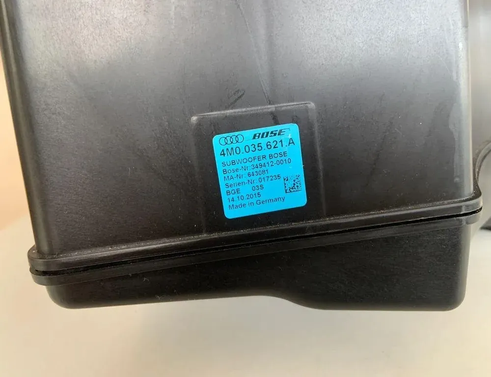 AUDI Q7 4M (2015-2024) Subwoofer 4M0035621A 33973901