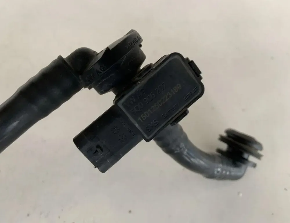 AUDI A7 C7/4G (2010-2020) Vákuová trubica 5Q0906207,4G1611931F 33971748