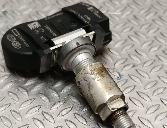 HYUNDAI H-1 Grand Starex (2007-2020) Senzor tlaku v pneumatikách S180052072B,S180052040 33257060