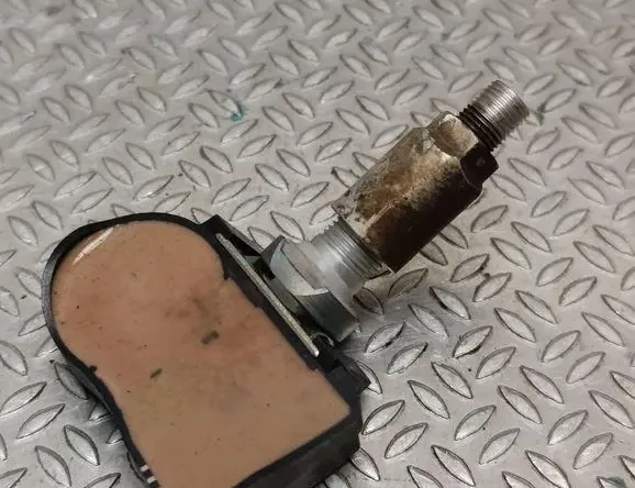 HYUNDAI H-1 Grand Starex (2007-2020) Senzor tlaku v pneumatikách S180052072B,S180052040 33257060