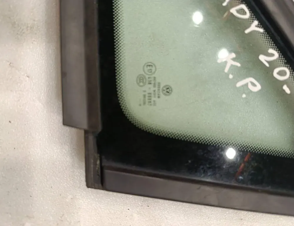 VOLKSWAGEN Caddy 4 generation (2015-2020) Ľavé predné okno 2K5845411 33262117