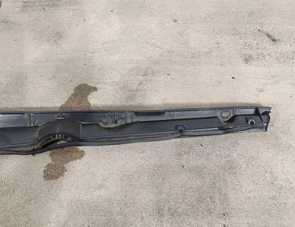 CHRYSLER Pacifica 2 generation (RU) (2016-2023) Front  Wiper Cowl Trim 68228473AB,93785S 33262743