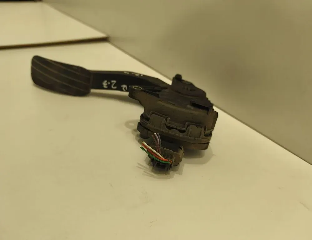 RENAULT Master 3 generation (2010-2023) Throttle Pedal 33265384
