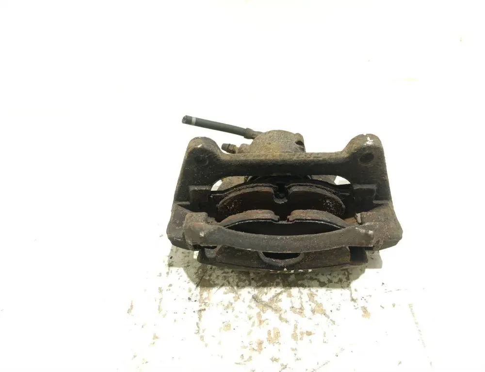 VOLKSWAGEN Caddy 3 generation (2004-2015) Ľavý predný brzdový strmeň 33396343