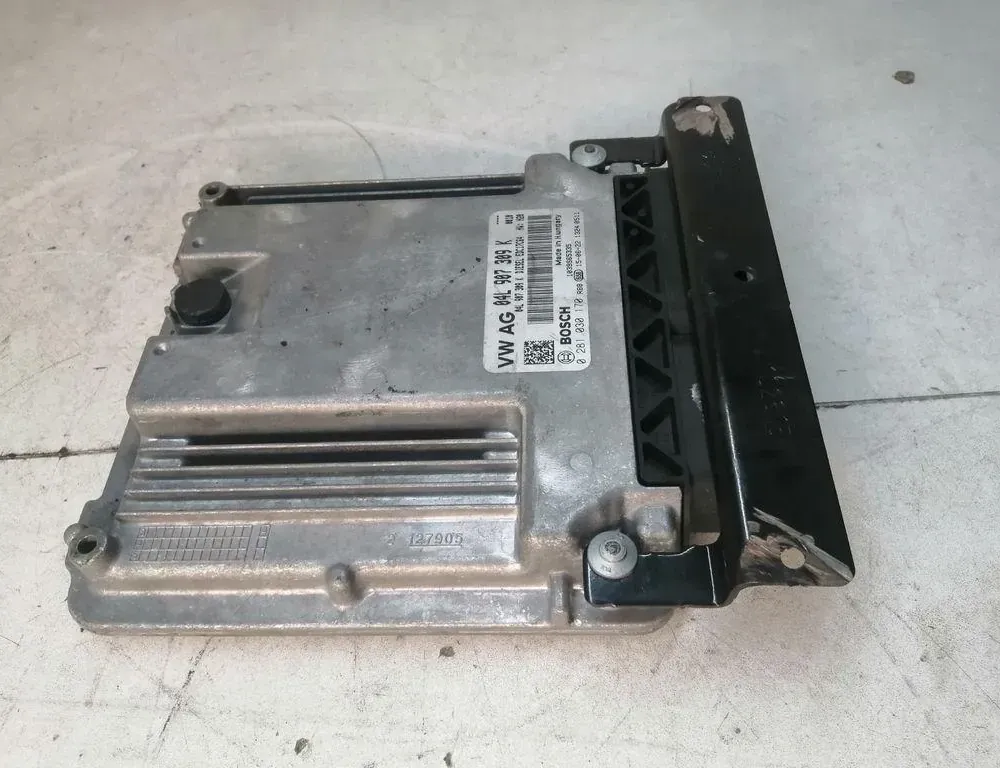 VOLKSWAGEN Caddy 4 generation (2015-2020) Блок управления двигателем 0281030170,1039S65335,04L907309K 34231784