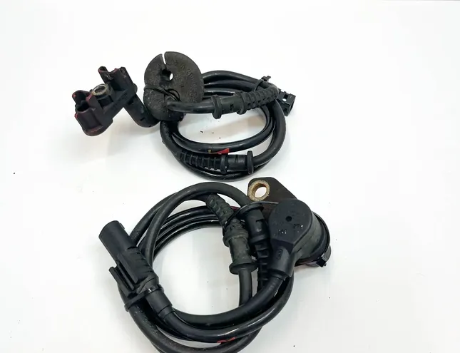 MERCEDES-BENZ SL-Class R129 (1989-2001) Датчик АБС передний правый A1295403517,A1295401335 33940208
