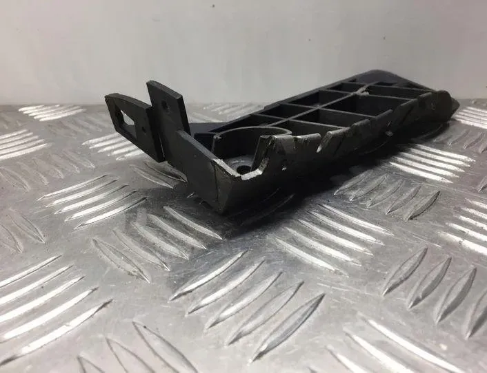 AUDI A4 B6/8E (2000-2005) Front Left Bumper Bracket 8E0807283 21446118