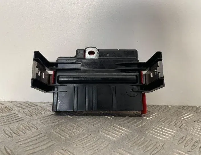 BMW 3 Series E90/E91/E92/E93 (2004-2013) Power Distribution Box 694291208,6942912 21448098