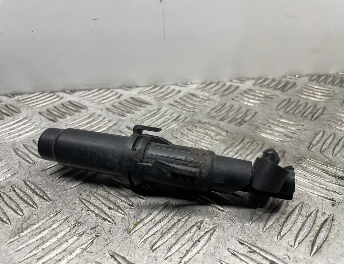 BMW 7 Series F01/F02 (2008-2015) Pravý ostrekovač svetlometu 7178744 23565090