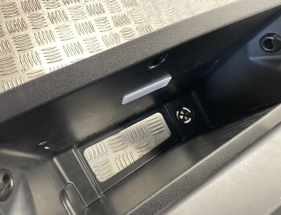 MINI Cooper F56 (2013-2020) Rukavice Box 25947300