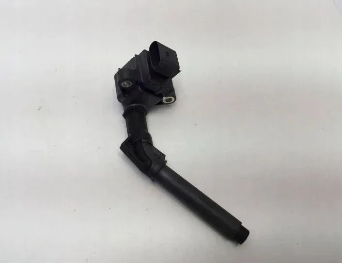 NISSAN Juke 2 generation (2019-2023) Vysokonapäťová zapalovacia cievka 224332935R 24280366