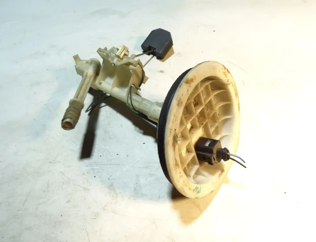 BMW 3 Series E46 (1997-2006) Senzor hladiny paliva 221824 13970593