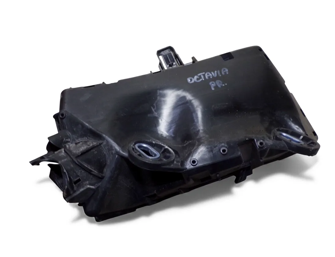 SKODA Octavia 3 generation (2013-2020) Kryt poistkovej skrinky 5Q0907361B 33524692