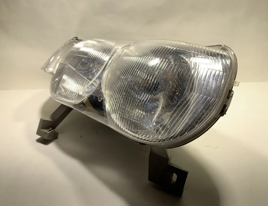 ROVER 45 1 generation (1999-2005) Pravé predné svetlo 40220748,40221749,40220514 14693560