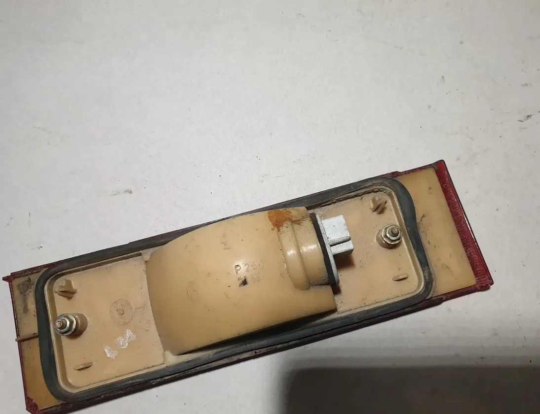 RENAULT 9 1 generation (1981-1986) Pravé zadné svetlo seima21360,seima21360,SEIMA21360,21360 22044488