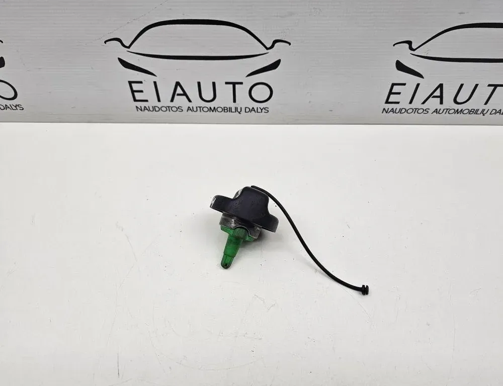 BMW X6 E71/E72 (2008-2012) Uzáver palivovej nádrže 33964224