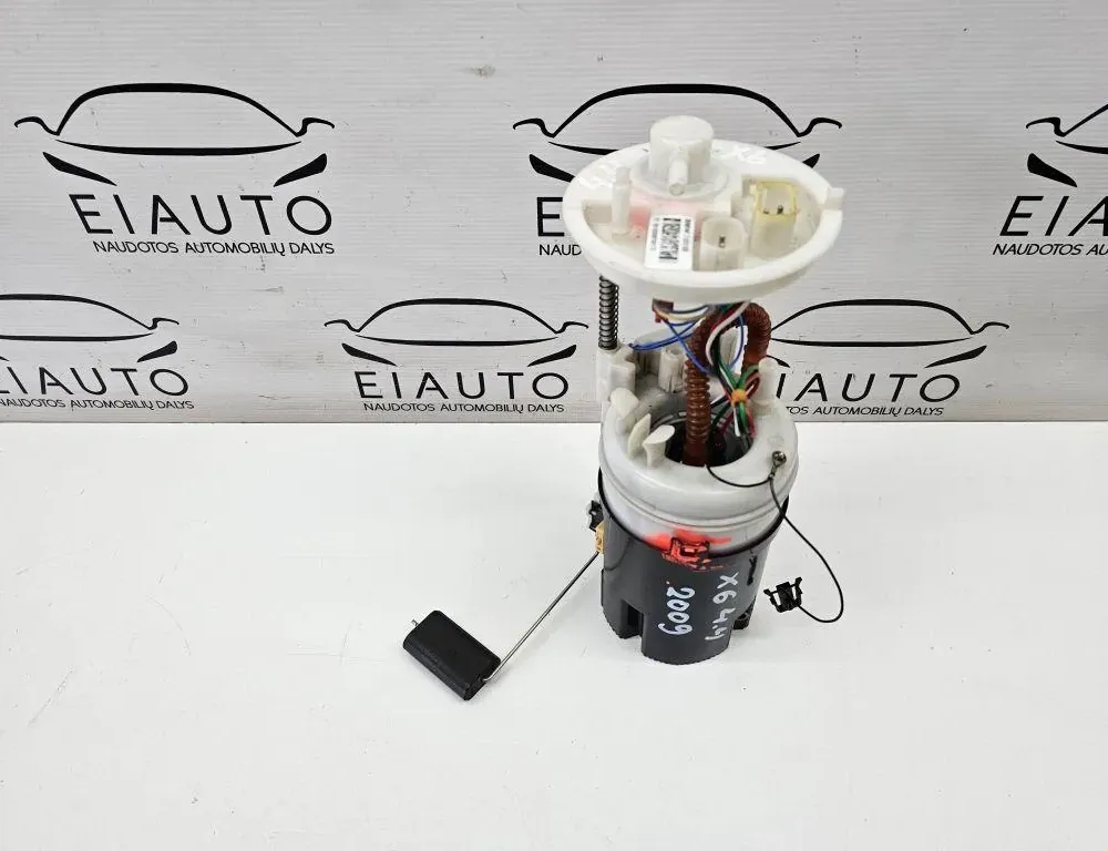 BMW X6 E71/E72 (2008-2012) V nádrži palivové čerpadlo 7180103,8010328750173 33956135