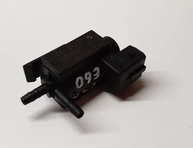 BMW 5 Series E60/E61 (2003-2010) Solenoidový ventil 722341,1742712 33956273