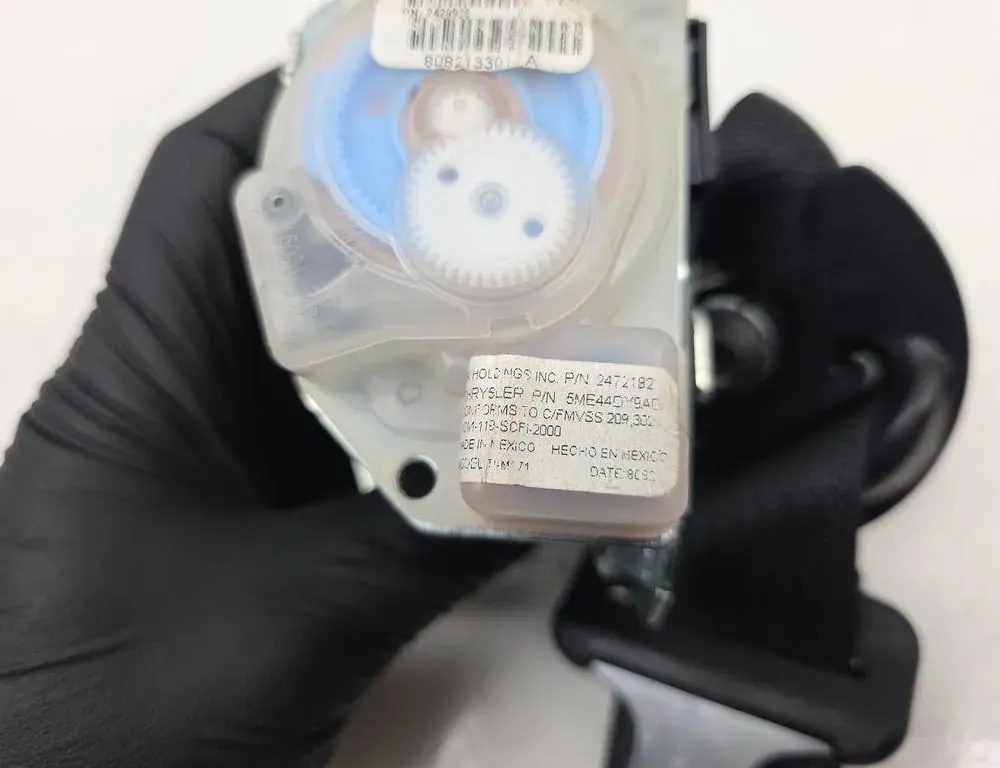 DODGE Durango 3 generation (2010-2024) Pravý bezpečnostný pás v batožinovom priestore P5ME44DX9AD 33949267