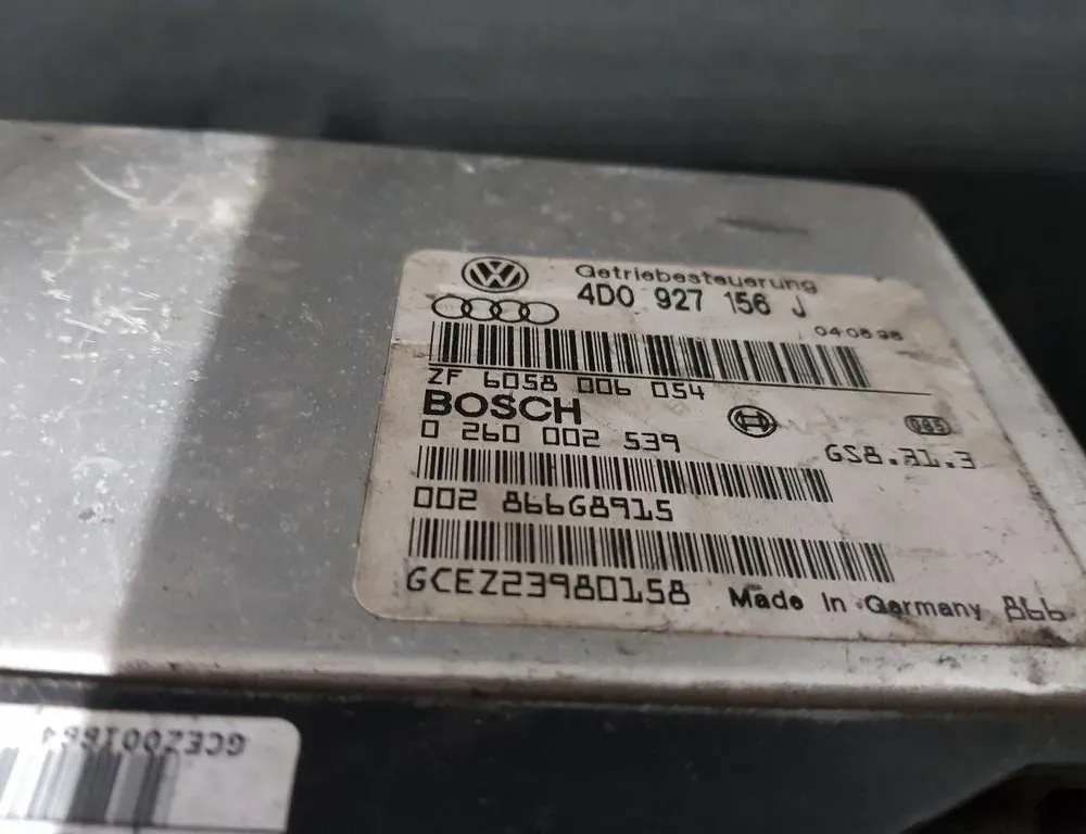 AUDI A8 D2/4D (1994-2002) Gearbox Control Unit 4D0927156J 34028690