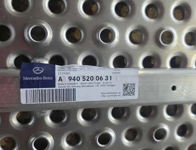 MERCEDES-BENZ ACTROS MP2 / MP3 (2002-present) Ľavý bočný prah A9405200631,MB940.520.06.31 34065533