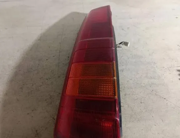 MITSUBISHI Space Runner 2 generation (1999-2002) Фонарь задний левый 22087266 31511179