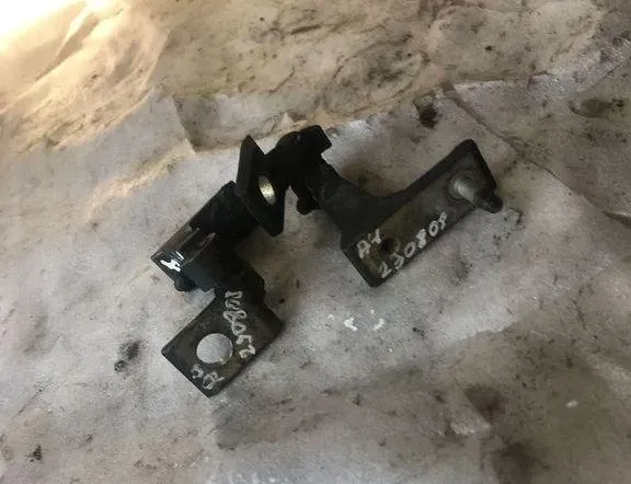 AUDI A4 B9/8W (2015-2024) Ostatné časti karosérie 8w0831403a 32122040