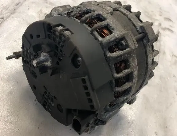 VOLKSWAGEN Passat B7 (2010-2015) Alternator 03l903023m 32127160