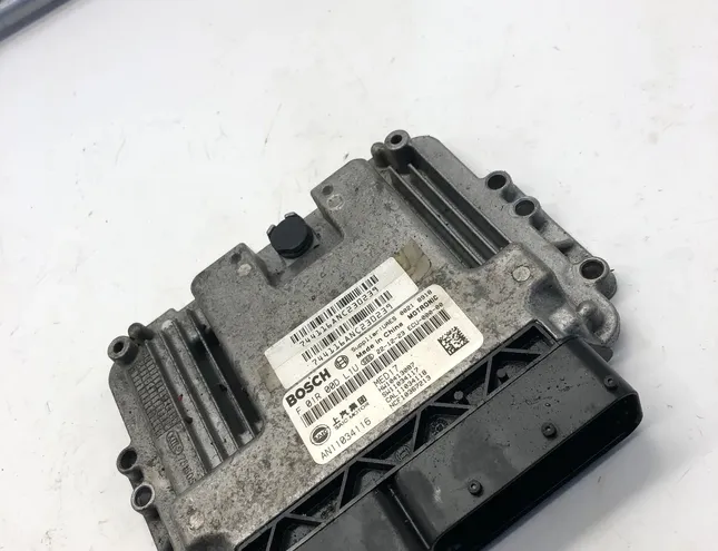 MG Riadiaca jednotka motora An11034116 34484200