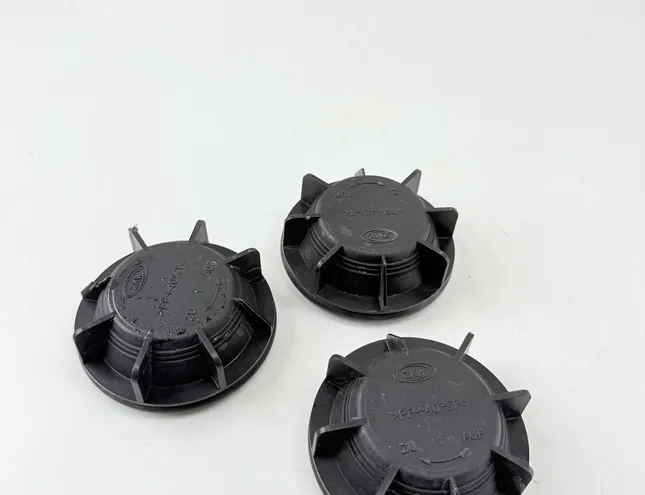 BMW K Zadný horný kryt svetla brzdového svetla 123 33850892