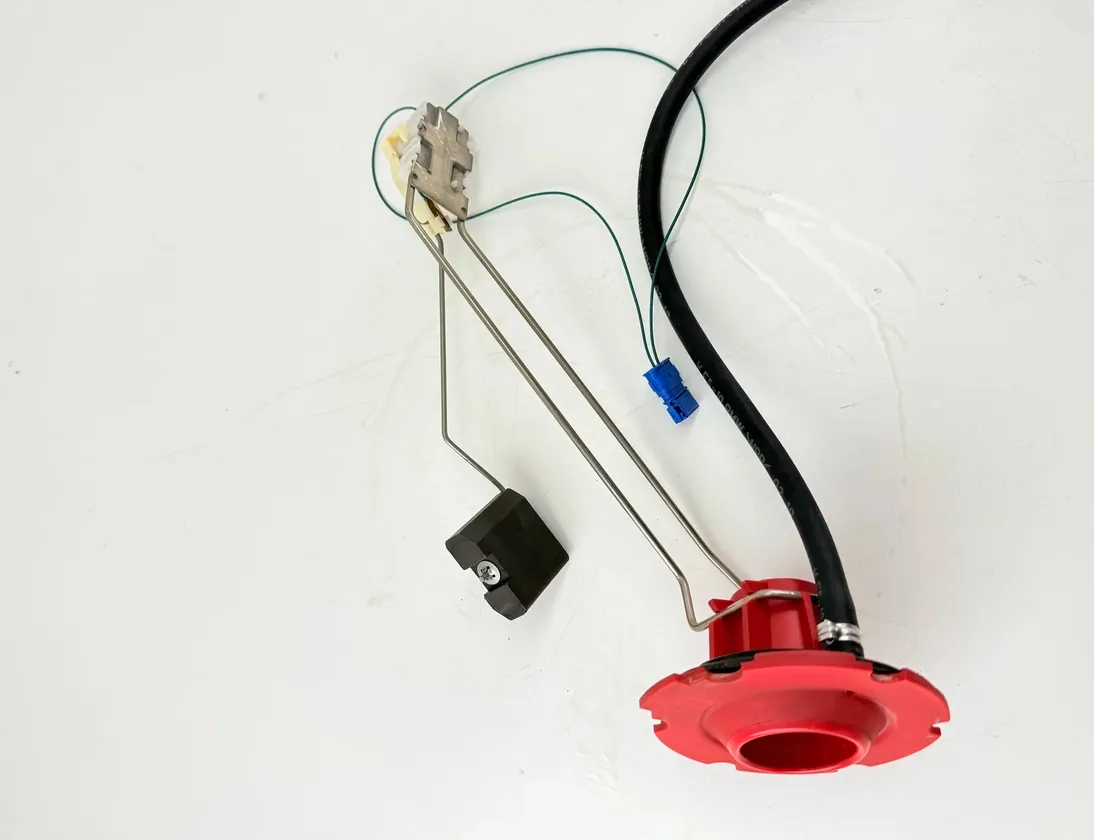 BMW K Snímač hladiny paliva 7716708 33919314