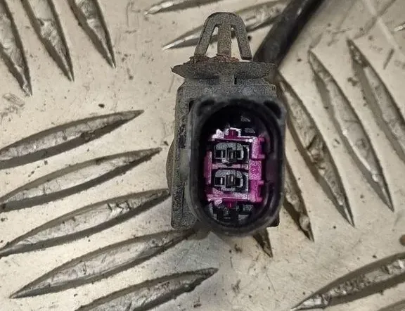 AUDI A8 D3/4E (2002-2010) ľavý zadný pneumatický tlmič nárazov 4E0616001P 33903937