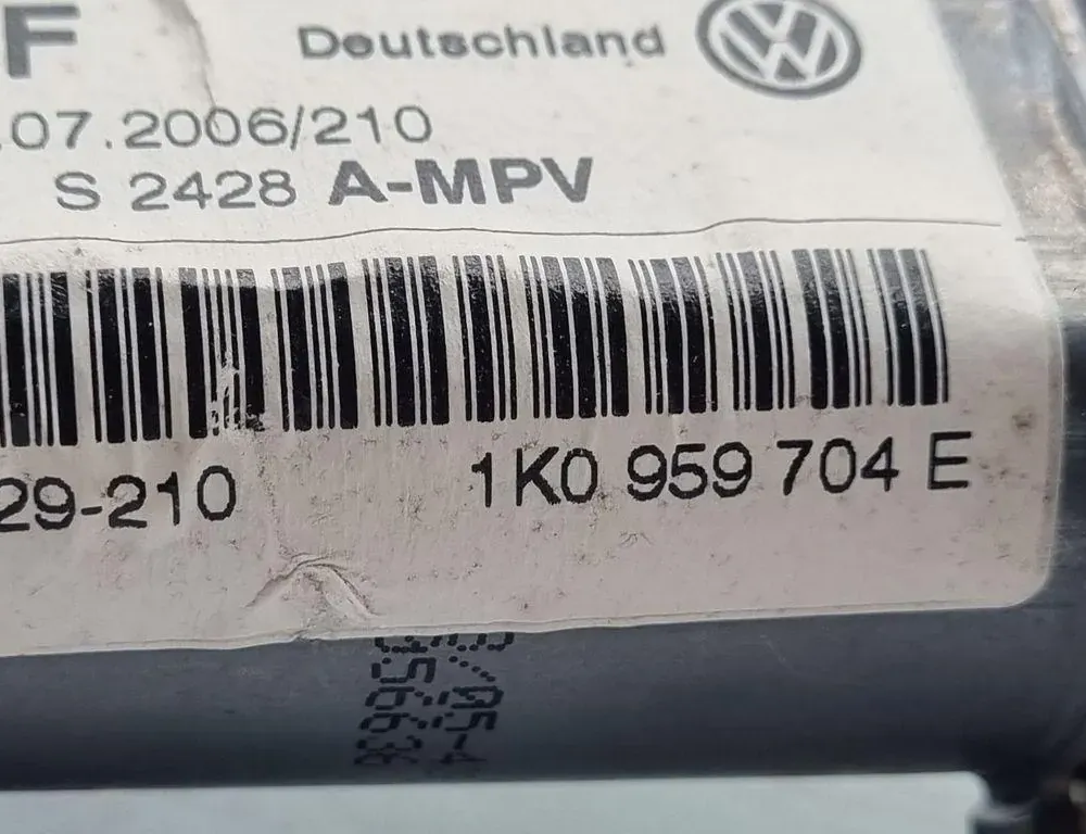 VOLKSWAGEN Touran 1 generation (2003-2015) Rear Right Door Window Control Motor 1K0959704E 33904379