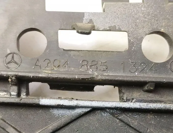 MERCEDES-BENZ C-Class W204/S204/C204 (2004-2015) Predný dolný mriežka A2048851324,2048851324 27144955