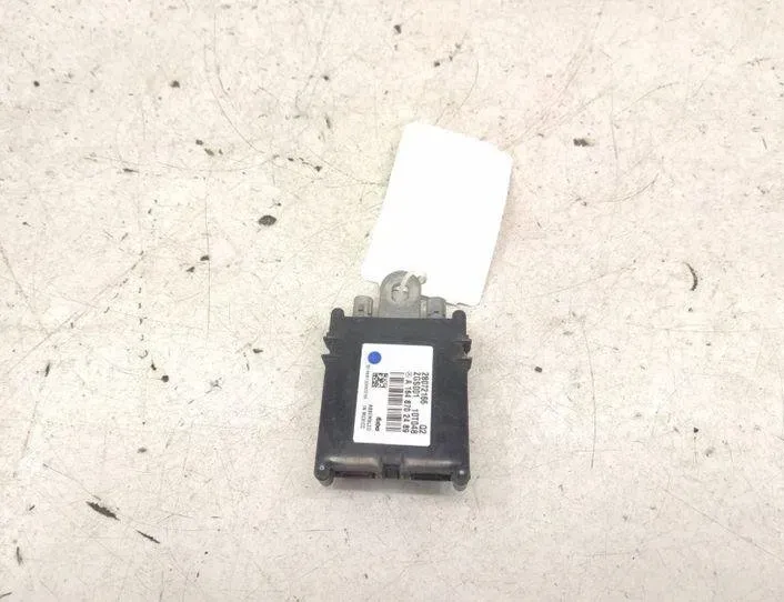 MERCEDES-BENZ GL-Class X166 (2012-2015) Bootlid Antenna Amplifier 27151781