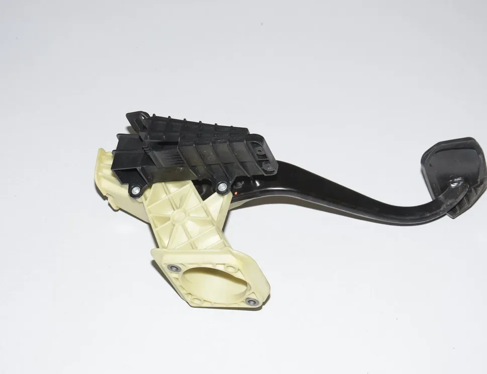 BMW 5 Series F10/F11 (2009-2017) Педаль тормоза 9144253,6782665,35006775368,6775368,61359144253 14174877