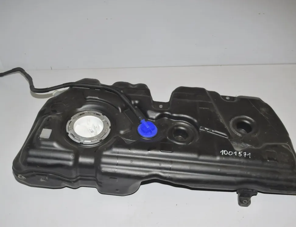 BMW 2 Series Grand Tourer F46 (2018-2023) Топливный бак 7300483,16117453428,16117349696,7349696,16117300483,7453428,7300382 17691264