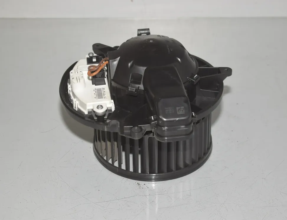 BMW 3 Series F30/F31 (2011-2020) Heater Blower Fan 9276112,64119276112,9270254,64119270254,9231742,64119231742,9350395,64119350395,9237557,64119237557 33475016