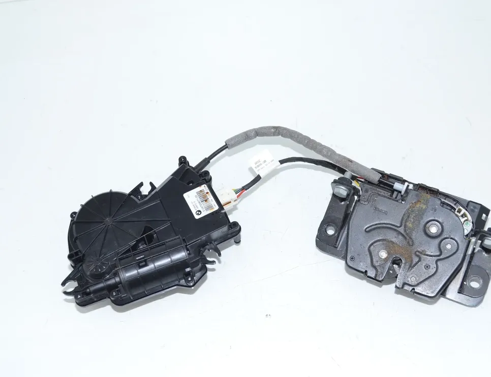 BMW 5 Series F10/F11 (2009-2017) Замок крышки багажника 7208371,7269544,51247208371,51247330649,7330649,51247269544,4878781,51244878781,51244825198,4825198 33606760