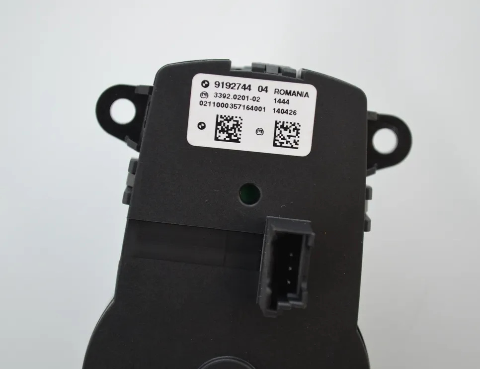 BMW 5 Series F10/F11 (2009-2017) Headlight Switch Control Unit 9192744,61319192744,61319346841,9346841,61316803965,6803965 33921575