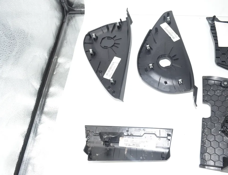 BMW X6 M F86 (2014-2020) Nižšie lemovanie panela 9281642,51459281642,9281643,51459281643,6814701,9281636,9281634,51459281634,51459252418,9252420,51459252420 34151251