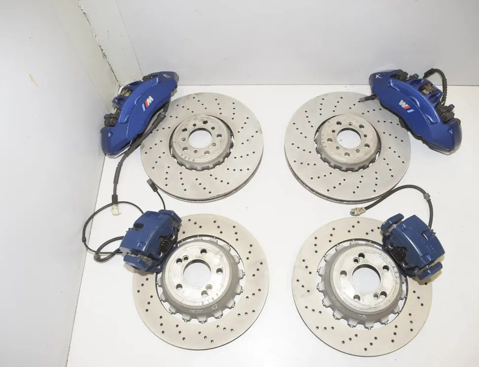 BMW X6 M F86 (2014-2020) Brzdový systém Kit strmeň & disky 2284901,34112284901,2284902,34112284902,7852967,34117852967,7852968,34117852968,2284903,34212284903,2284904,34212284904,7847227,34217847227,7847228,34217847228,7847226,34217847226 34294930