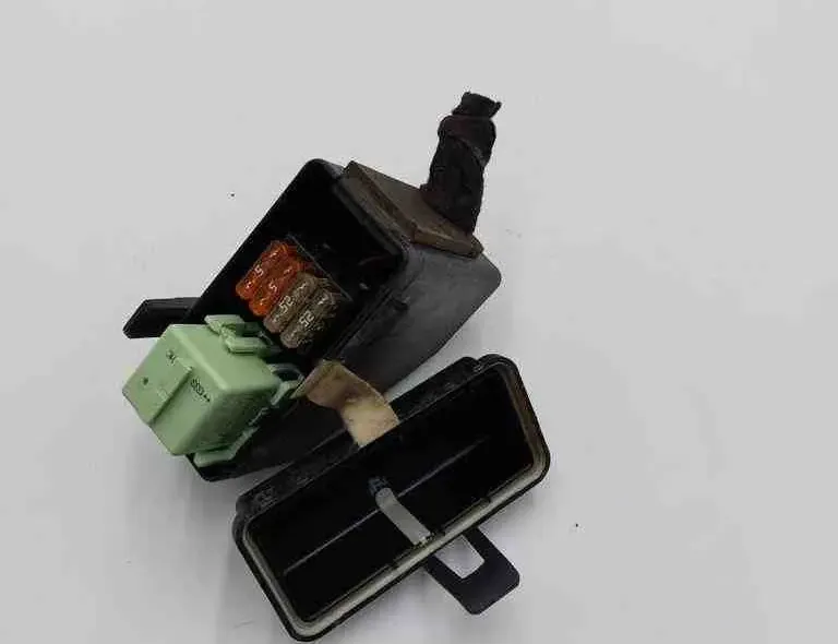 MINI Cooper R56 (2006-2015) Fuse Box 2755704 32606872