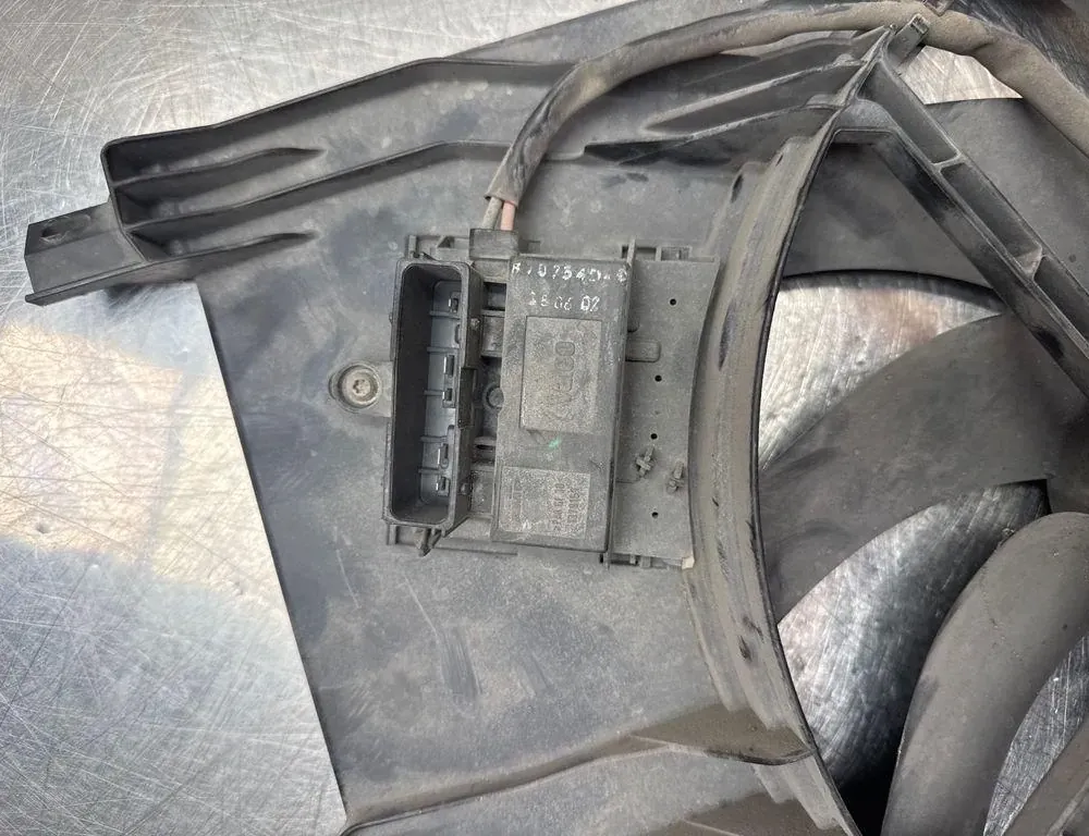 OPEL Vectra C (2002-2005) Диффузор 09202805 34472165