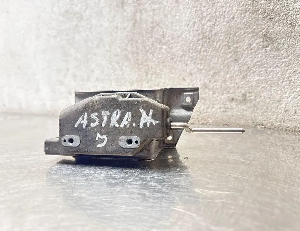 OPEL Astra J (2009-2020) Двигатель центрально замка 90568457 34468148
