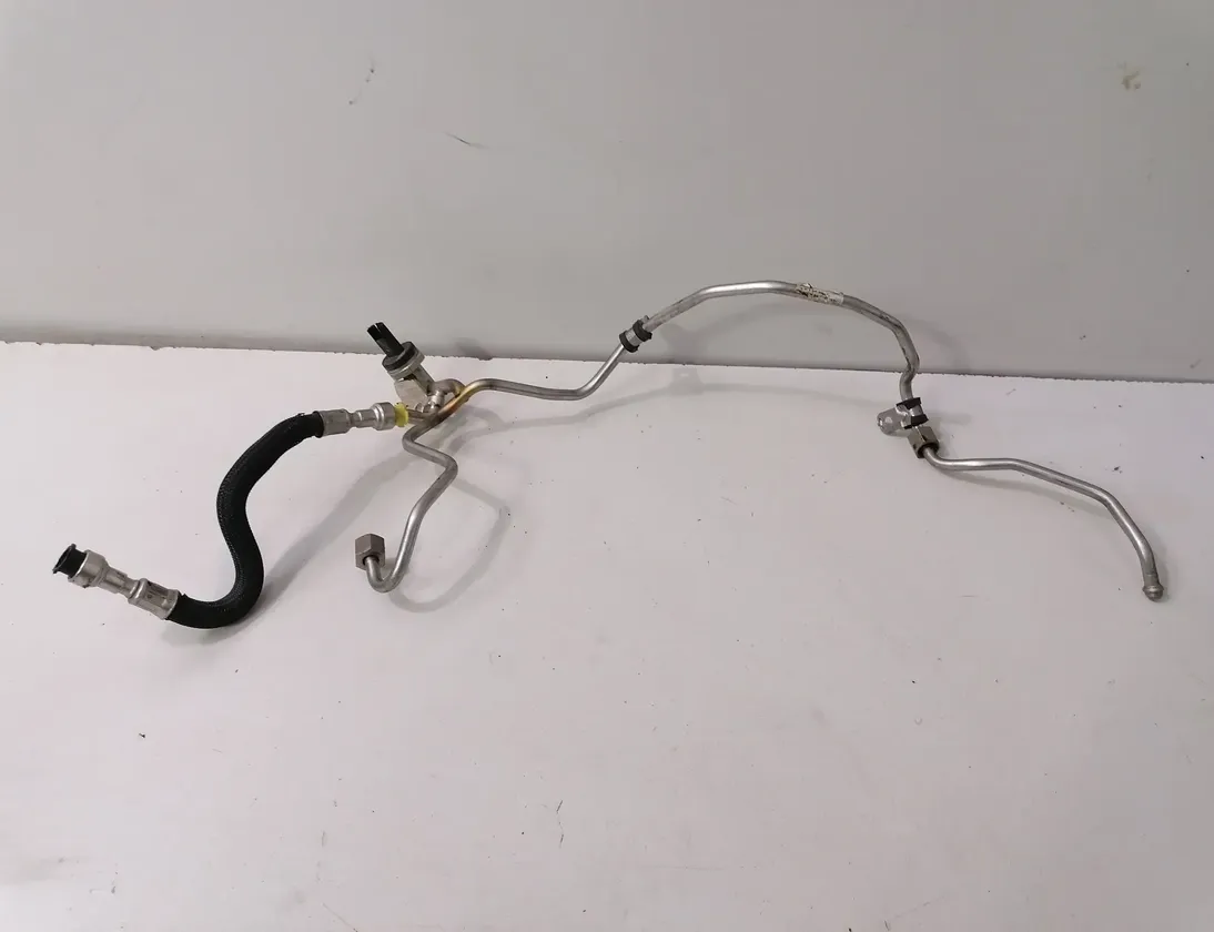 BMW 5 Series F10/F11 (2009-2017) Palivová rúrka 8649966 14552610