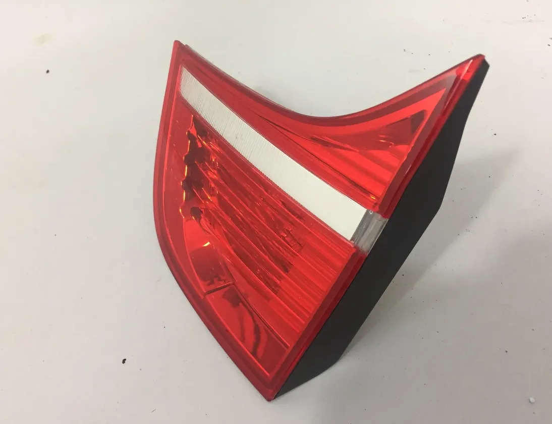 BMW X6 E71/E72 (2008-2012) Фонарь крышки багажника правый 7179987 2857066